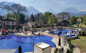 Hotel Village Le Canton